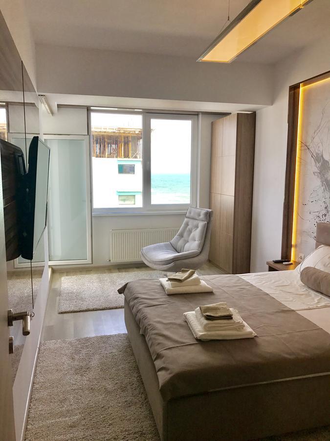 Hg Apartaments Mamaia Esterno foto