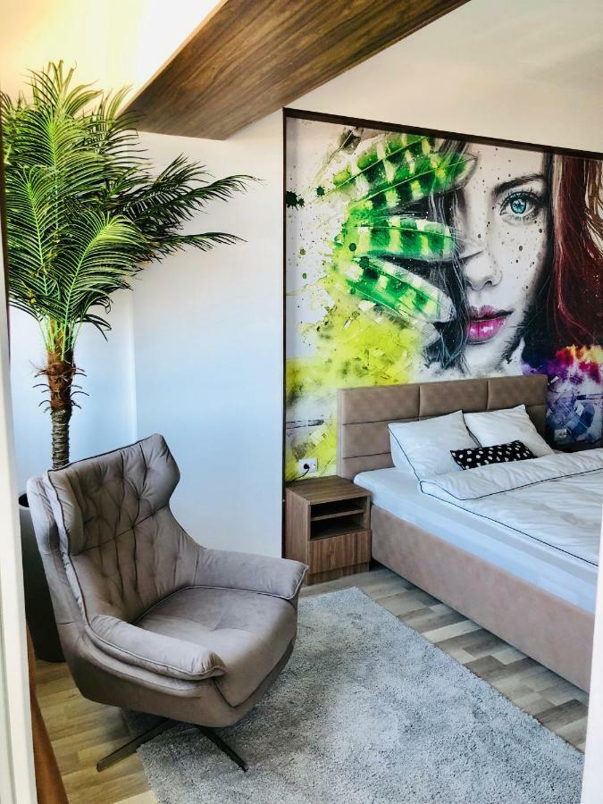 Hg Apartaments Mamaia Esterno foto